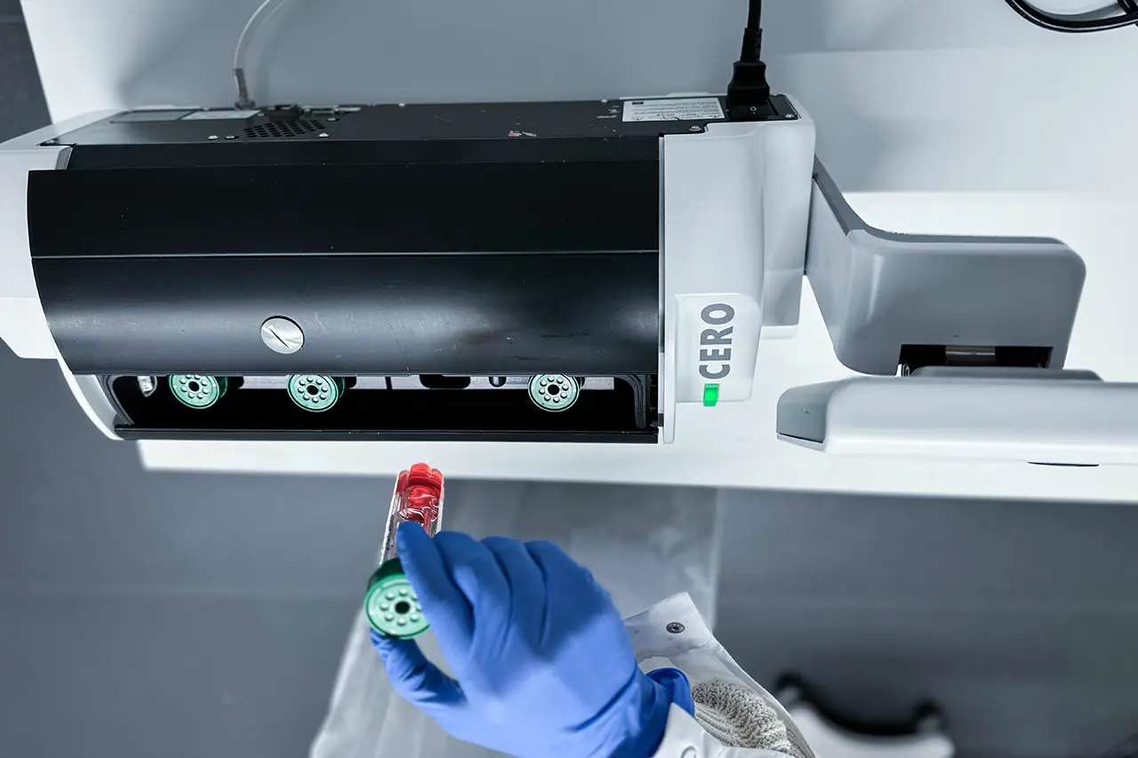cero incubator bioreactor operator
