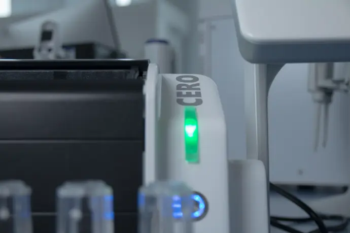 cero-incubator-and-bioreactor